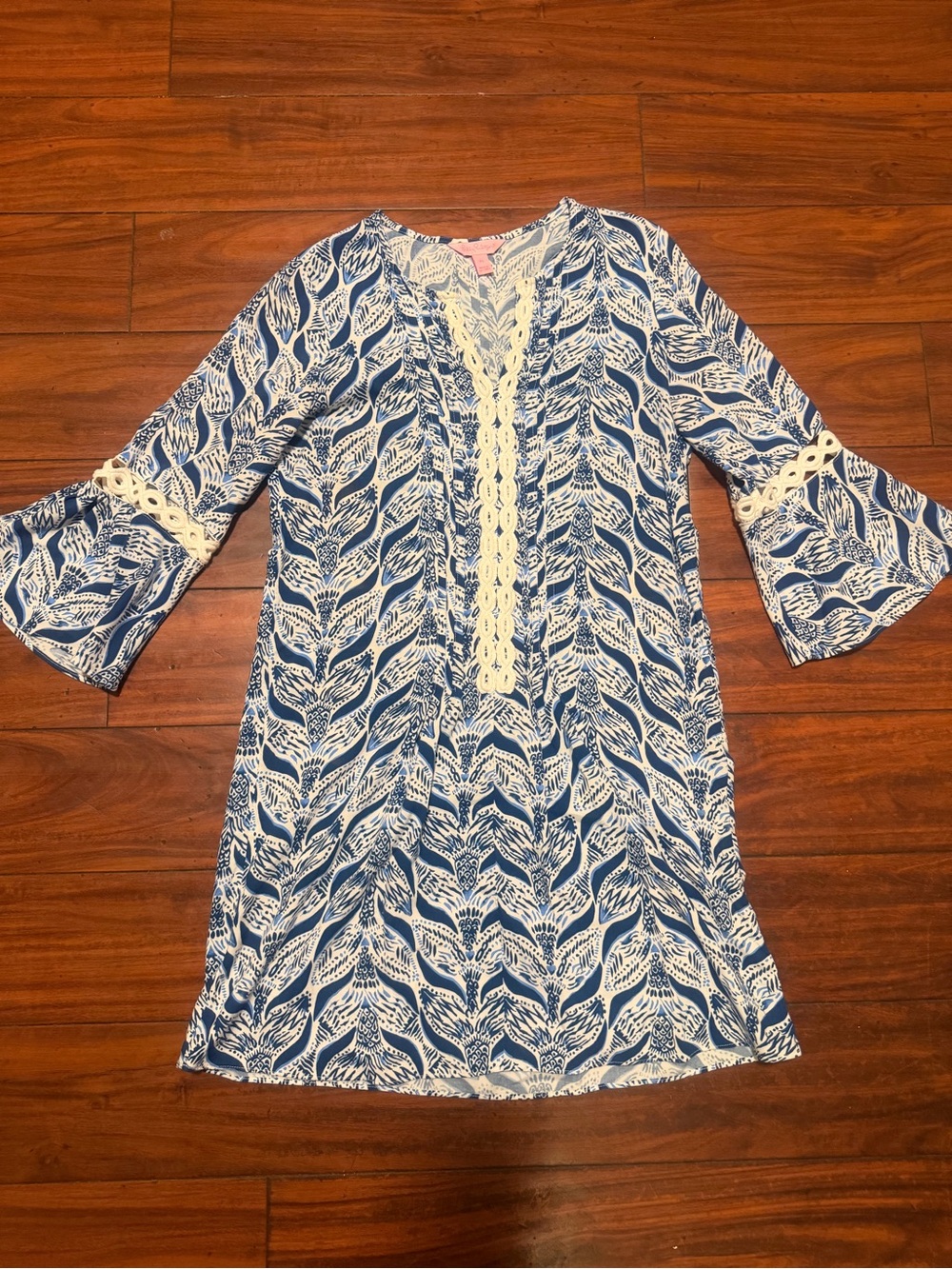 Lilly Pulitzer Navy & White Printed Bell-Sleeve Mini Dress - Picture 9 of 10